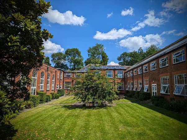 Wallington County Grammar School building and grounds